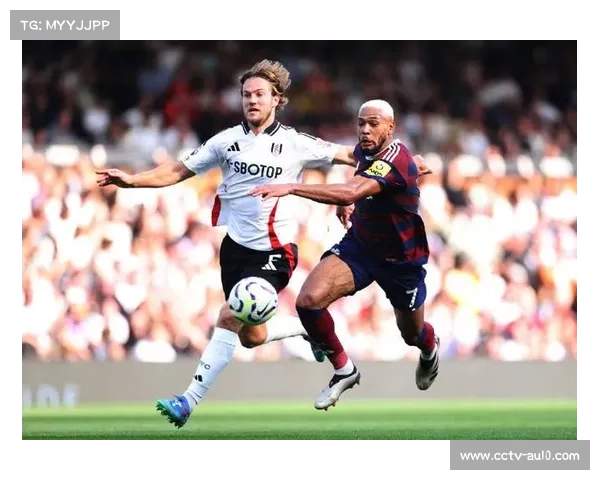 特劳雷右路下底传中希门尼斯精准摆渡助攻球队进球