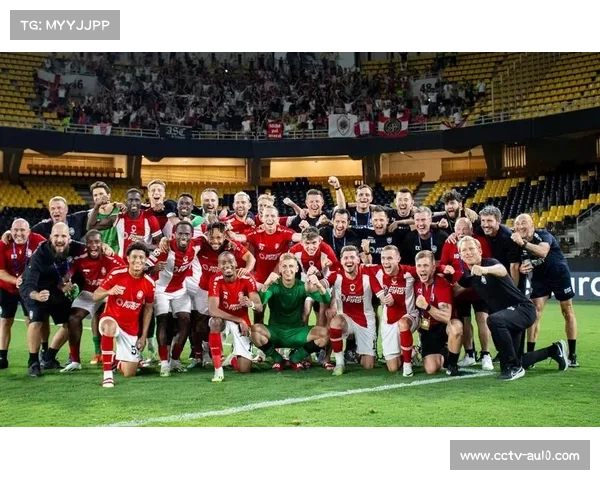 欧冠主题业余联赛开幕，32支社区球队参与